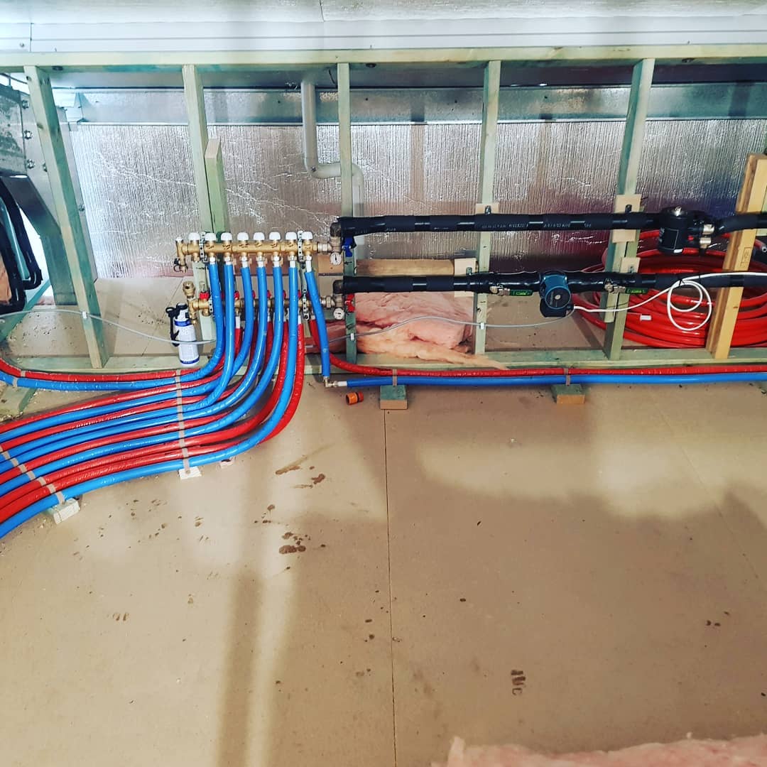 Hydronic plumbing installation